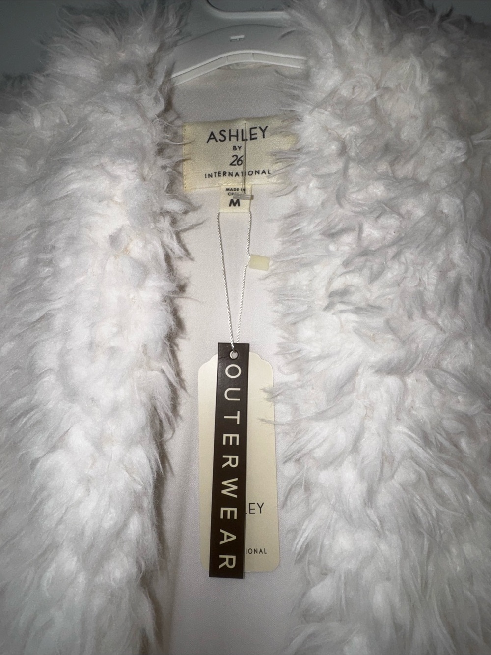 Ashley By 26 International White Faux Fur Open-Front Pocket Jacket - Picture 2 of 3